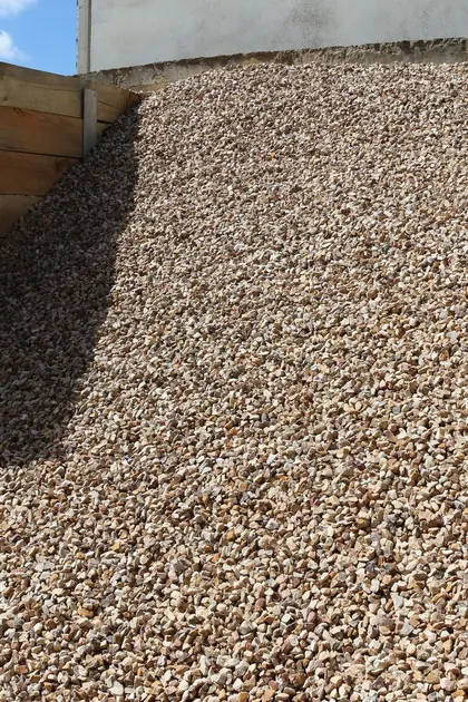 Tuscan aggregate 20mm in a bulk bay